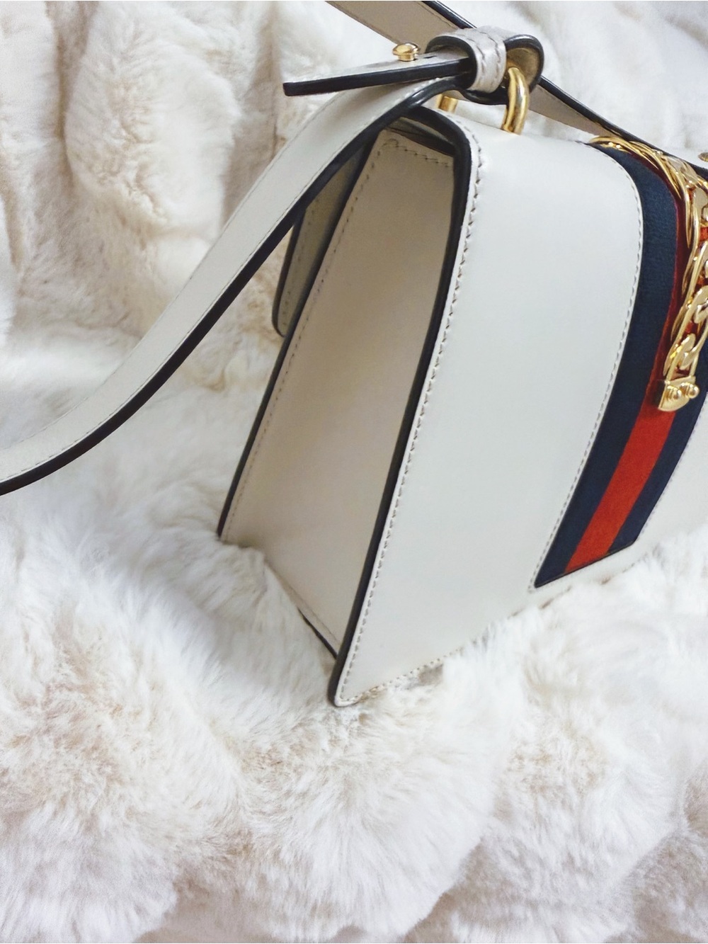 Gucci Sylvie small shoulder bag - Picture 4 of 15